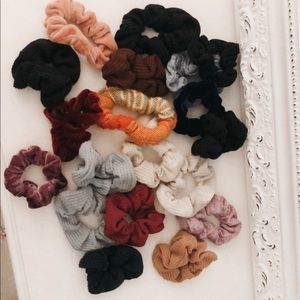 SCRUNCHIES